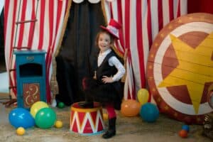 bambina alla scuola di circo